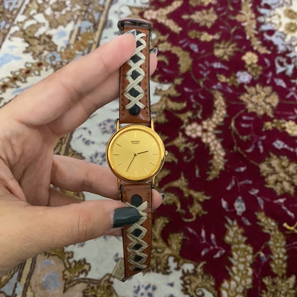 ❣️sold❣️Seiko gold watch with leather straps - Picture 2 of 4